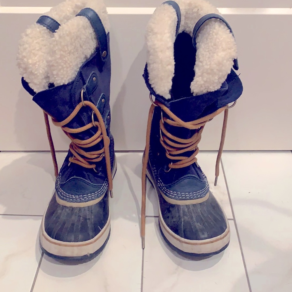 Sorel size 7 snow boots